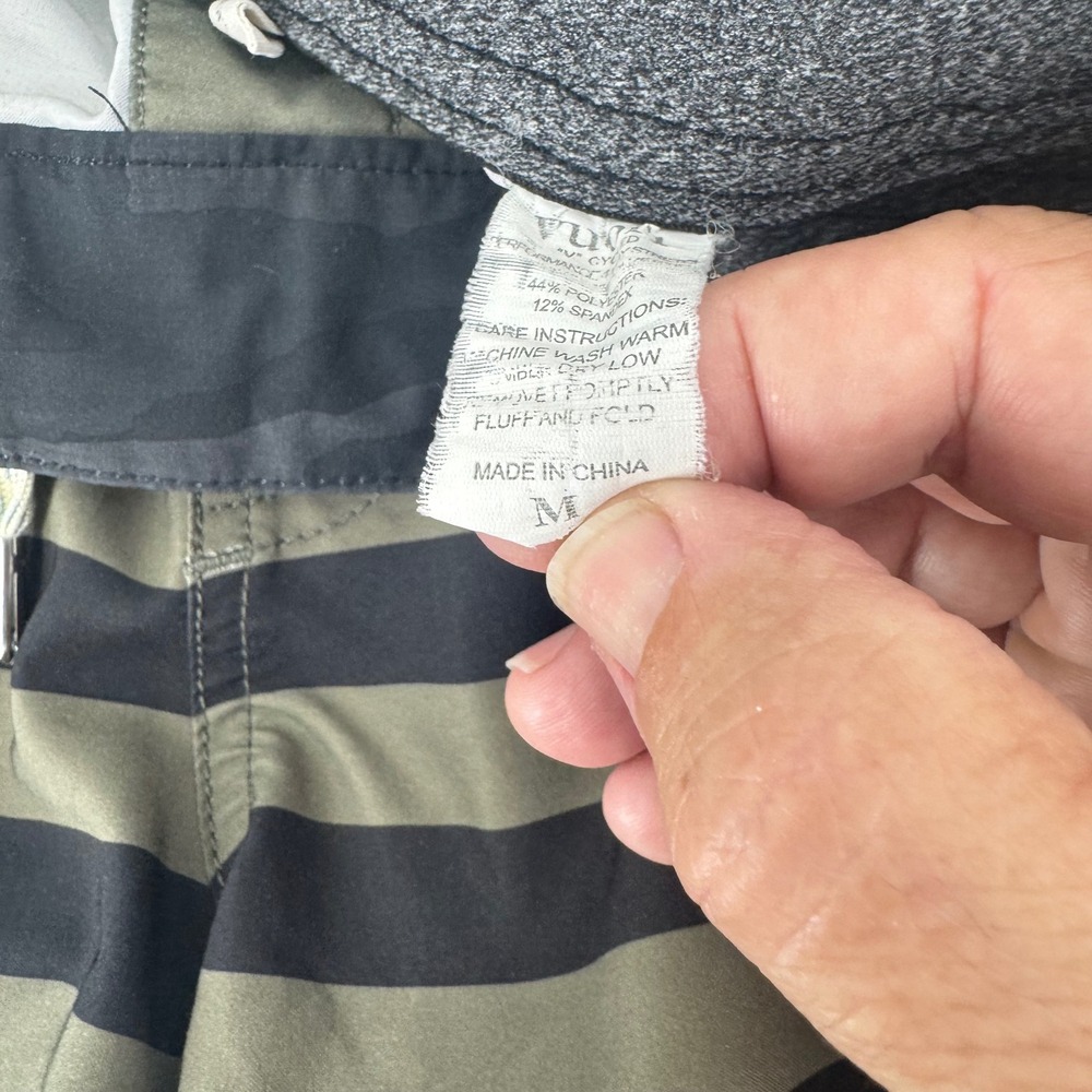 Vuori Banks Shorts Mens Med Olive  Green Black Striped‎ Performance Shorts - Picture 7 of 8